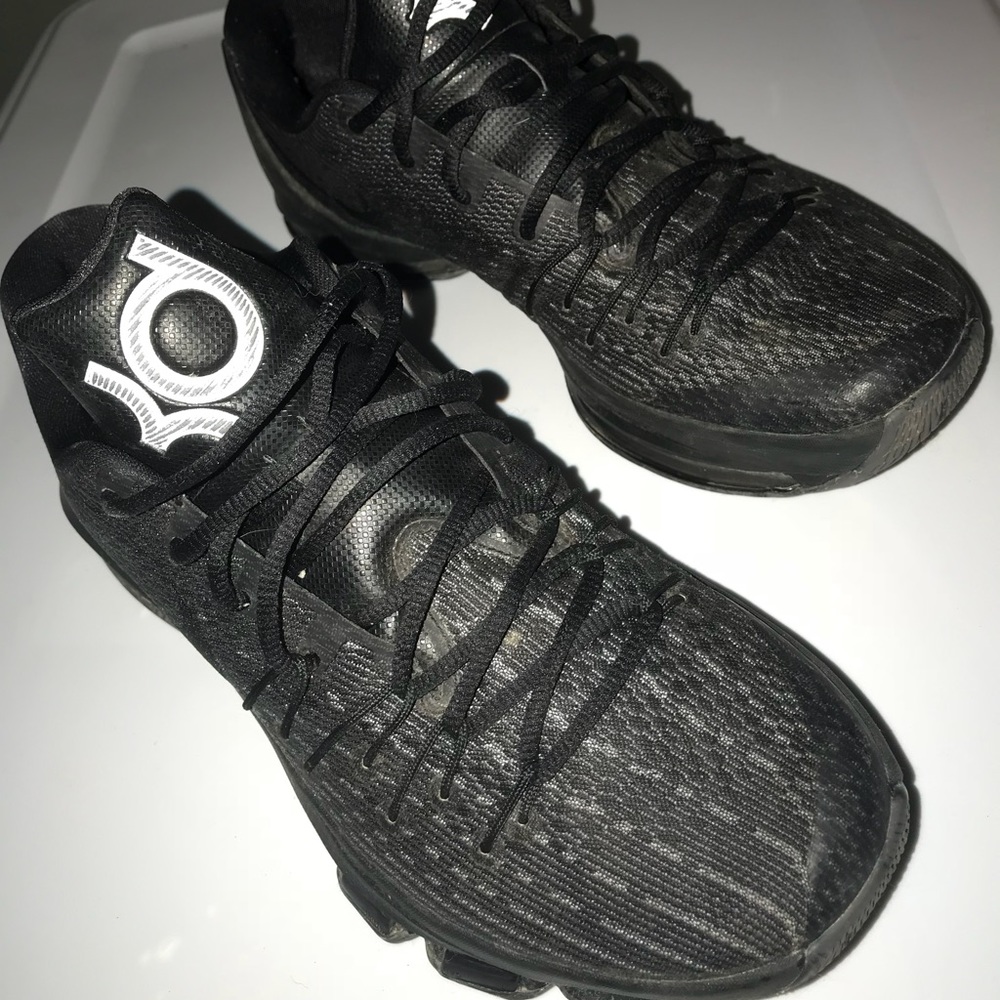 Nike KD Tennis shoes